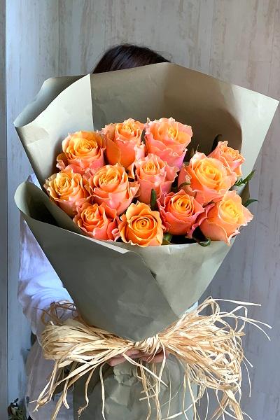 オレンジバラの花束