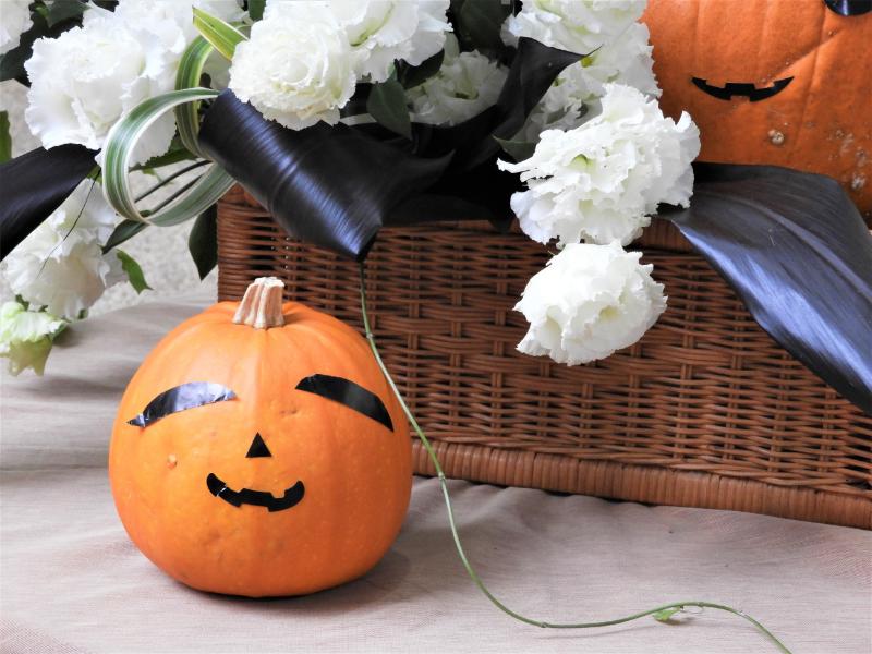 ハロウィンのフラワーリースにおすすめの花材